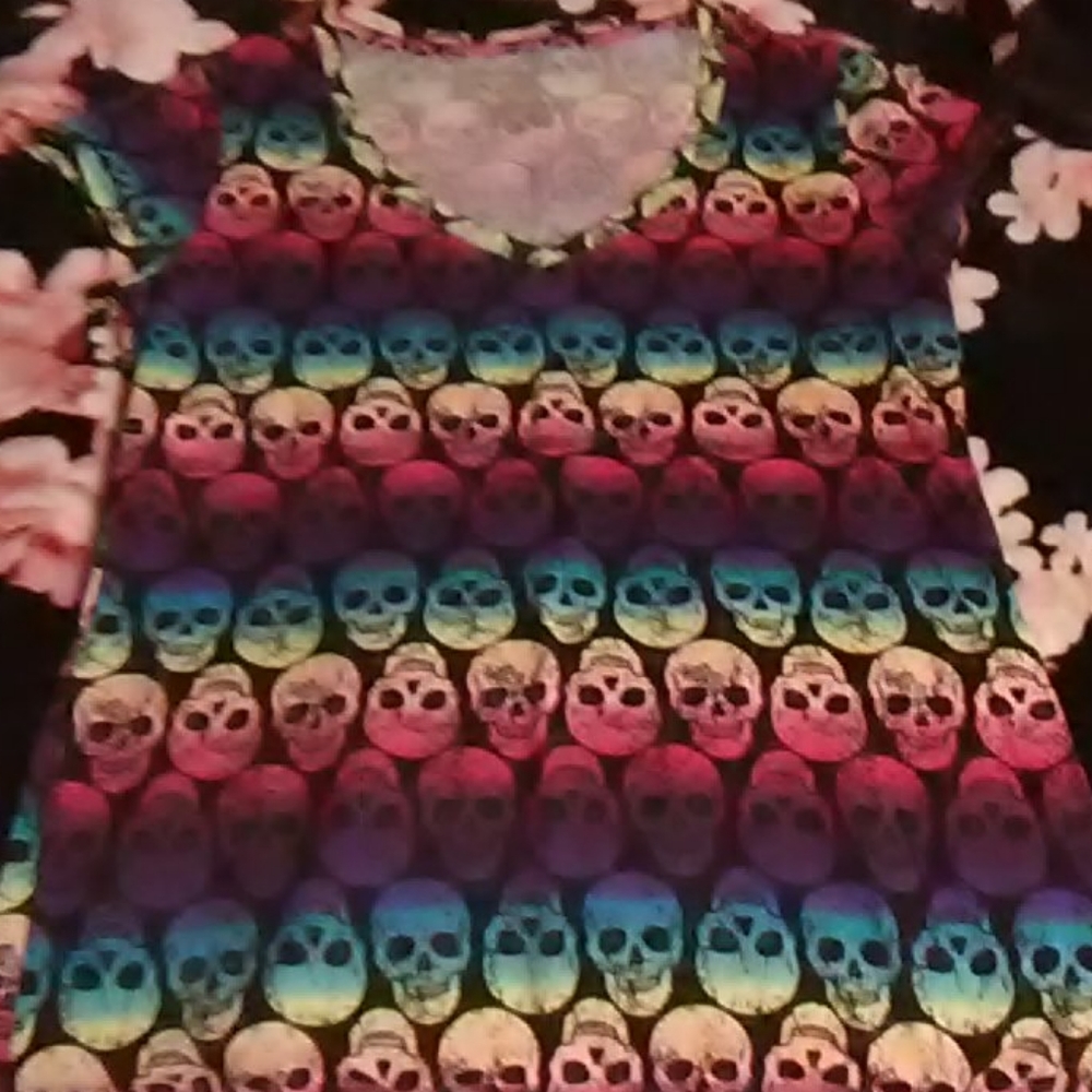 Tee shirt